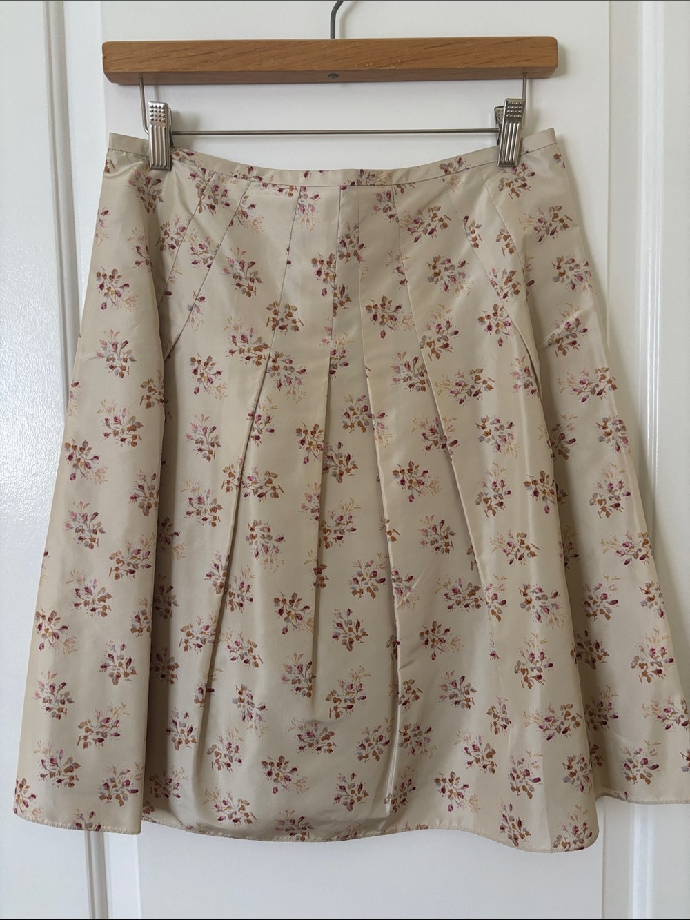 Rebecca Taylor Beige Maroon Floral Pleated Skirt 100% silk - size 6